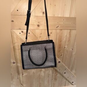 Guess crossbody/handbag Stylish Black and Gray Women's Bag